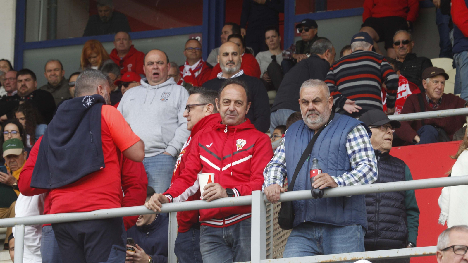 Búscate en el Algeciras CF  - Linares de Primera Federación