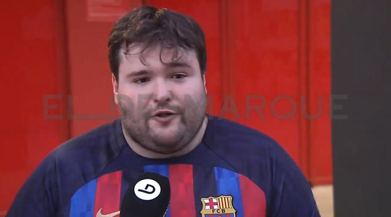 El aficionado del Barcelona de Huelva que se quedó sin entrar al estadio del Sevilla