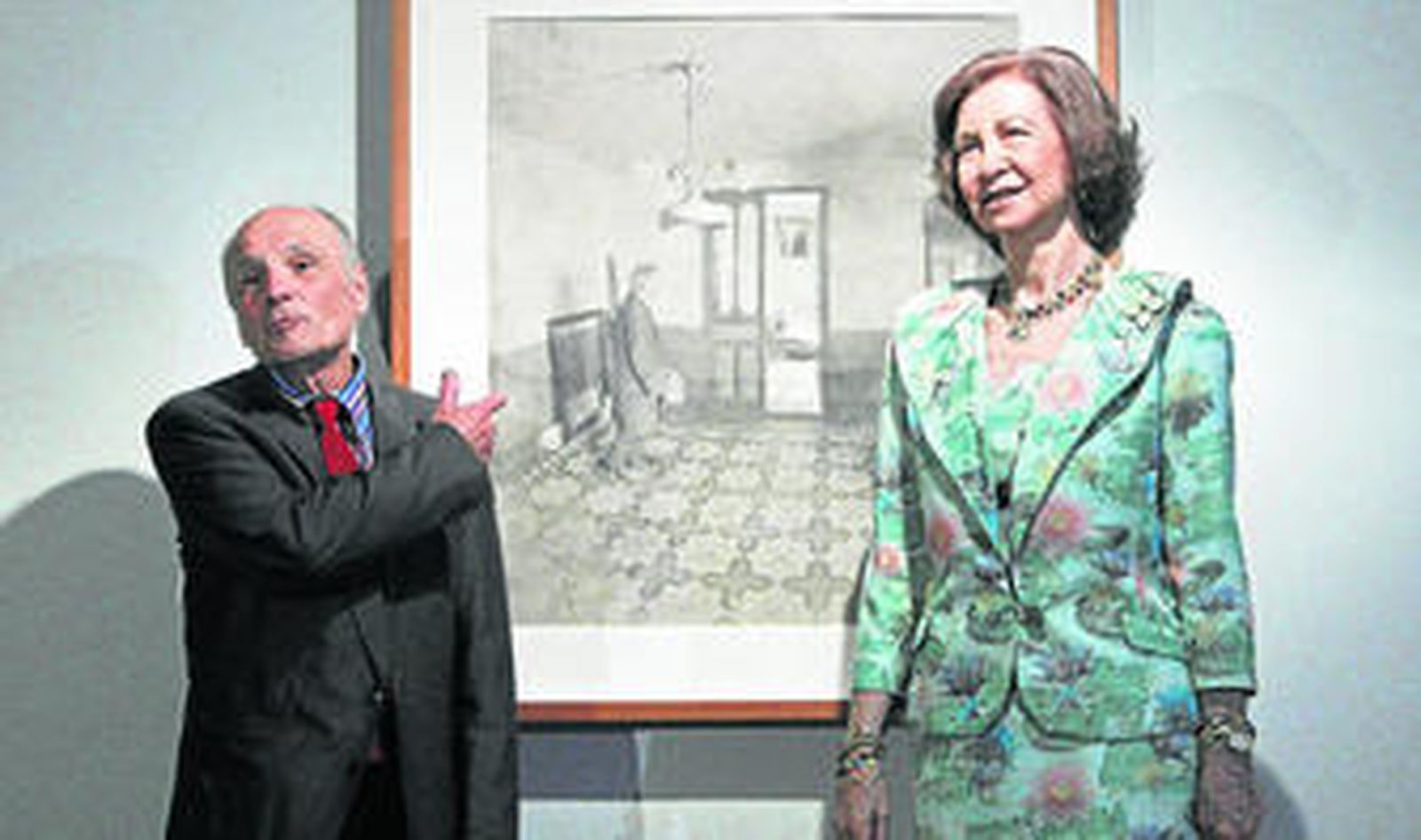 Antonio López y la Reina doña Sofía, junto a la obra 'Casa de Antonio López Torres'.