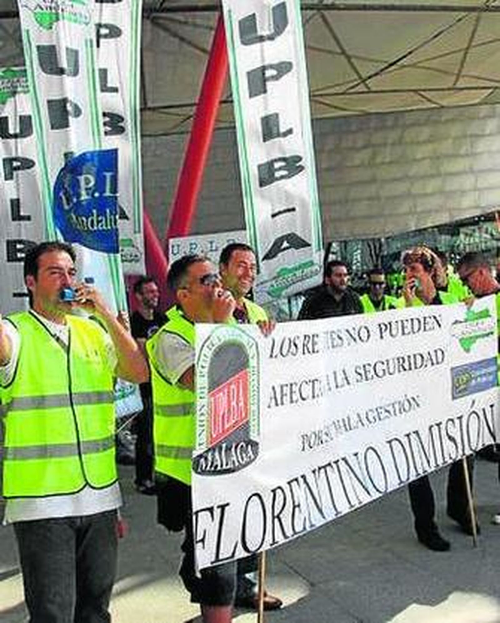 Protesta, ayer, de UPLB.