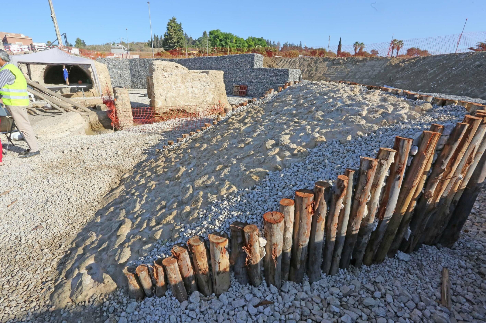 Imágenes del yacimiento arqueológico de La Corta