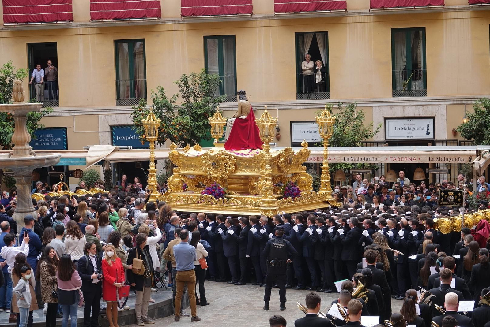 Las fotos de Estudiantes, en el Lunes Santo de Málaga