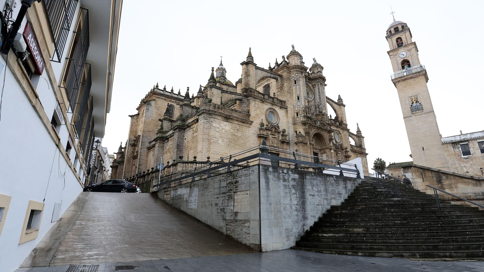 Exterior de la Catedral de Jerez Exterior de la Catedral de Jerez
