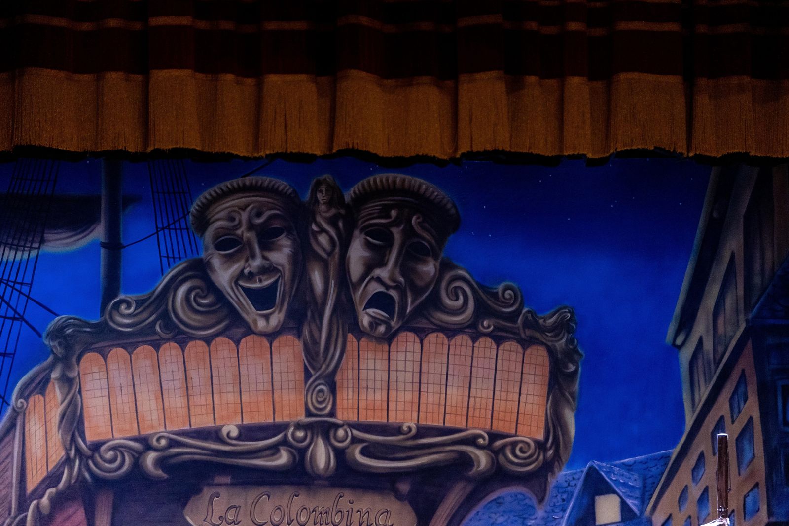 Imágenes de la actuación de la comparsa de Huelva "La Colombina" en el Carnaval Colombino