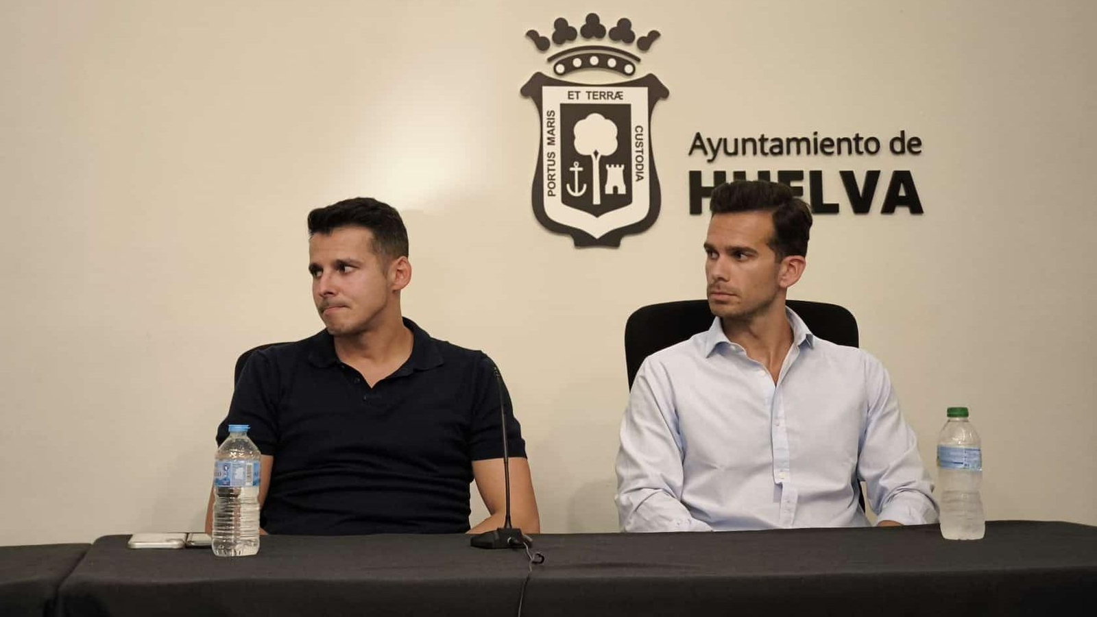 Isaac Fouto y Alejandro Quintero durante la charla de este jueves en el Centro de la Comunicación.