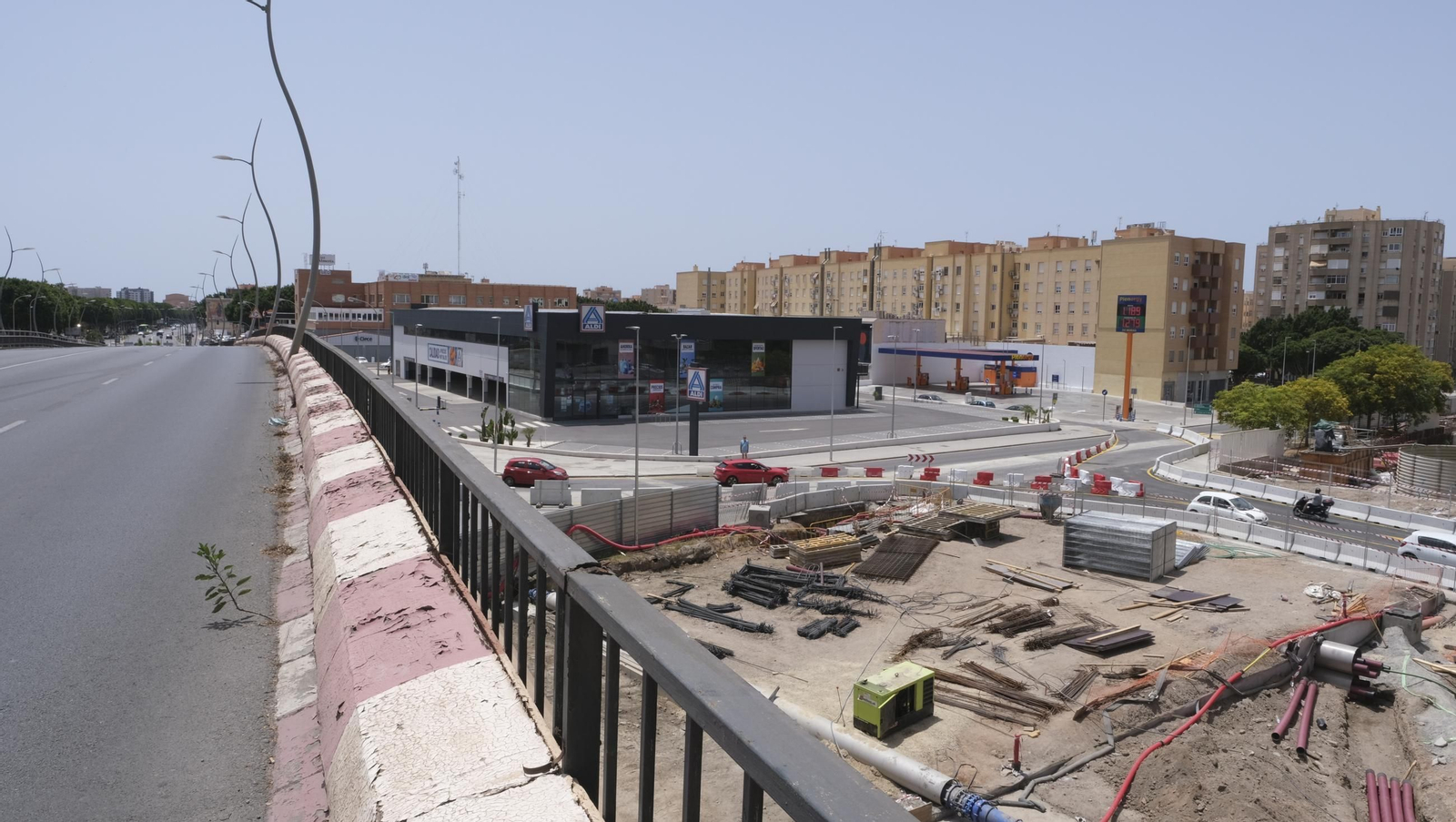 Último día del Puente de la Avenida del Mediterráneo, en imágenes