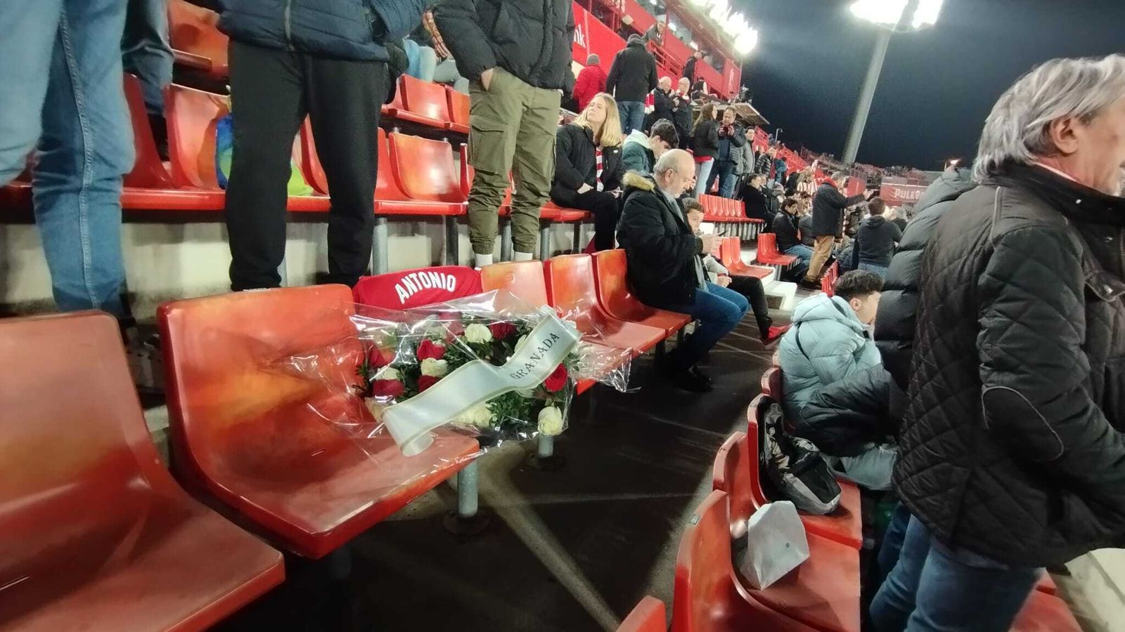 El homenaje del Granada CF a Antonio Trujillo en imágenes
