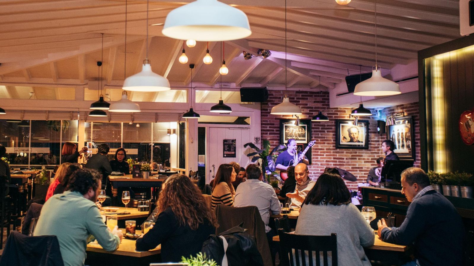 La Compañía ofrece un ambiente musical incomparable.