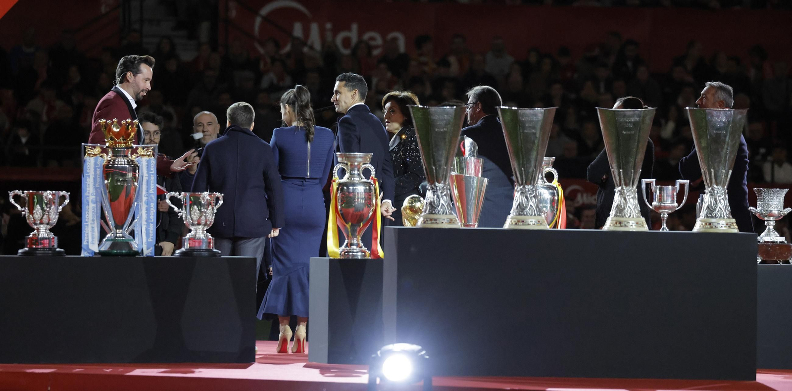 Las imágenes del homenaje a Jesús Navas