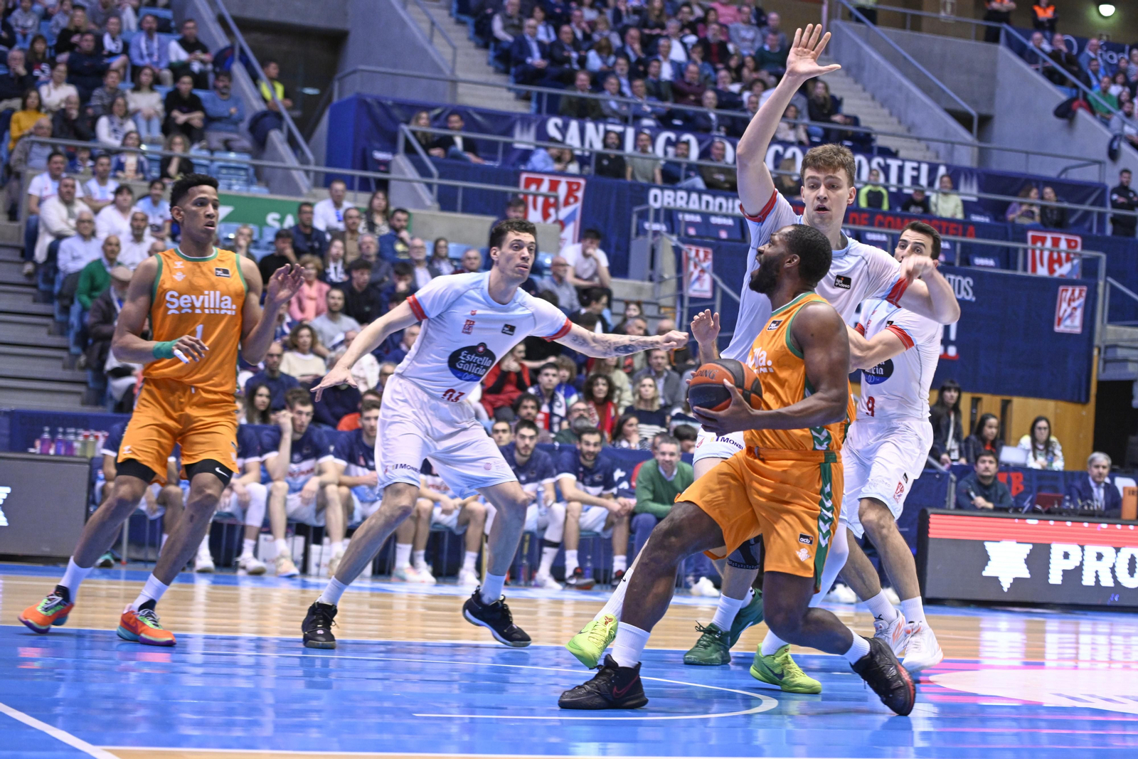 Las fotos del Obradoiro - Betis Baloncesto