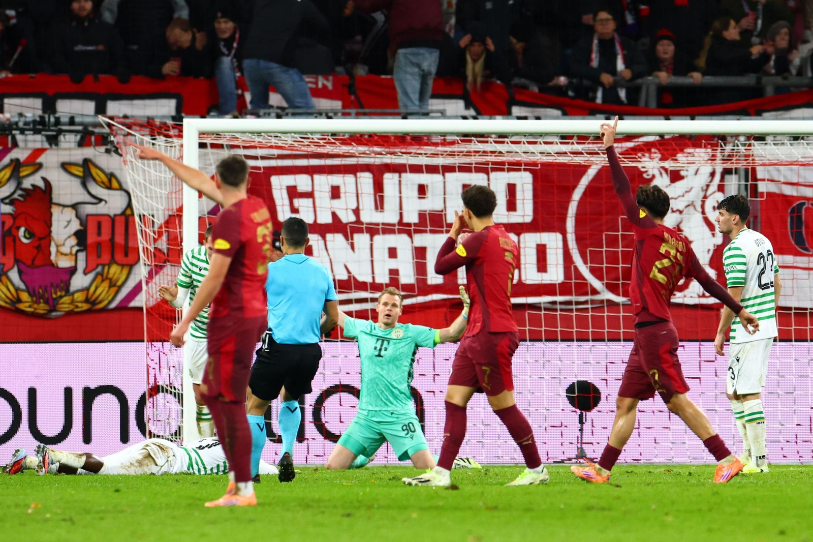 Salzburgo-Ferencvaros (1).jpg