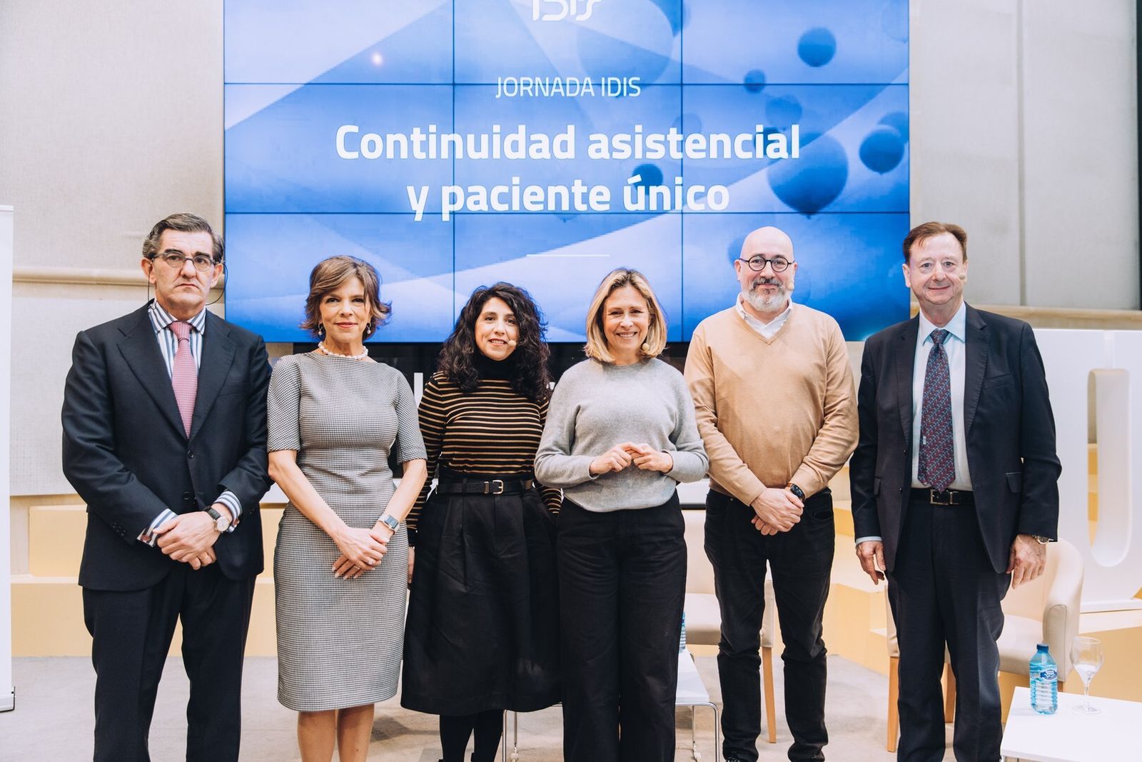 Juan Abarca, Marta Villanueva, Elena Diez, Carina Escobar, Francisco Javier Martínez y Javier Román.