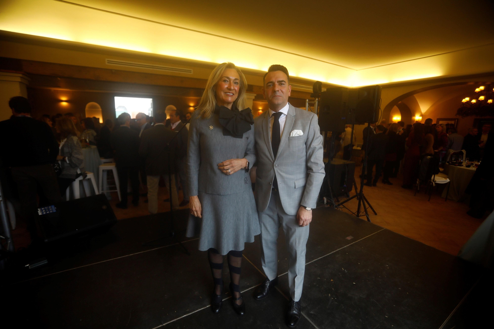 Las mejores imágenes de la Gala del amor solidario de la AECC en Córdoba