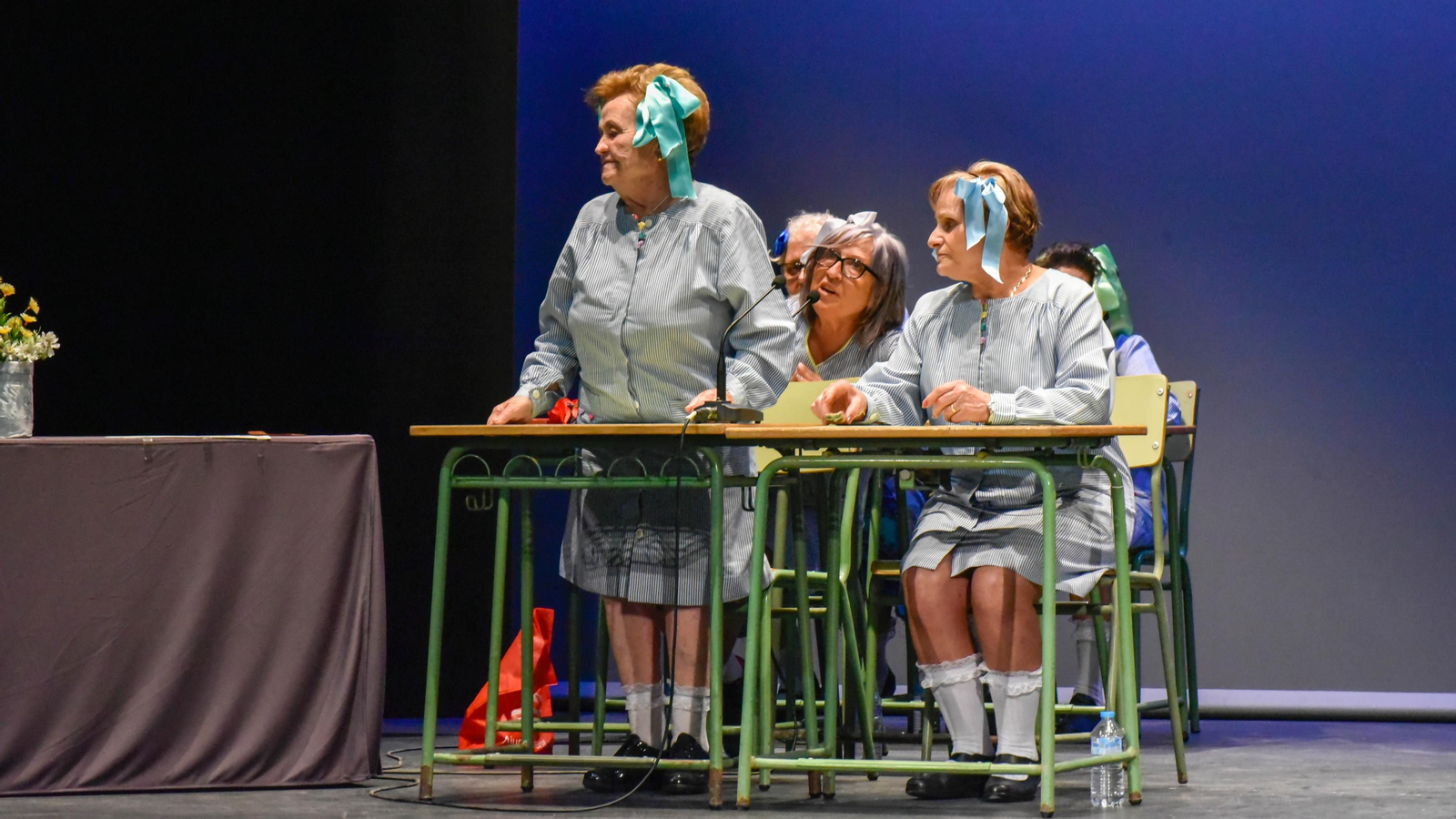 Las fotos de Generación EGB en La Línea a cargo de Las Chicas de Oro de Canonja