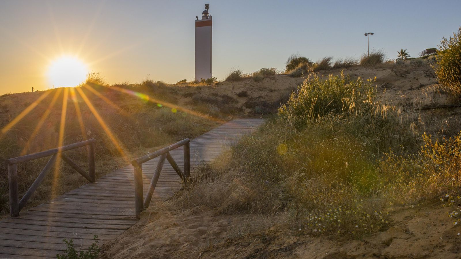 Faro de la Higuera en Matalascañas.