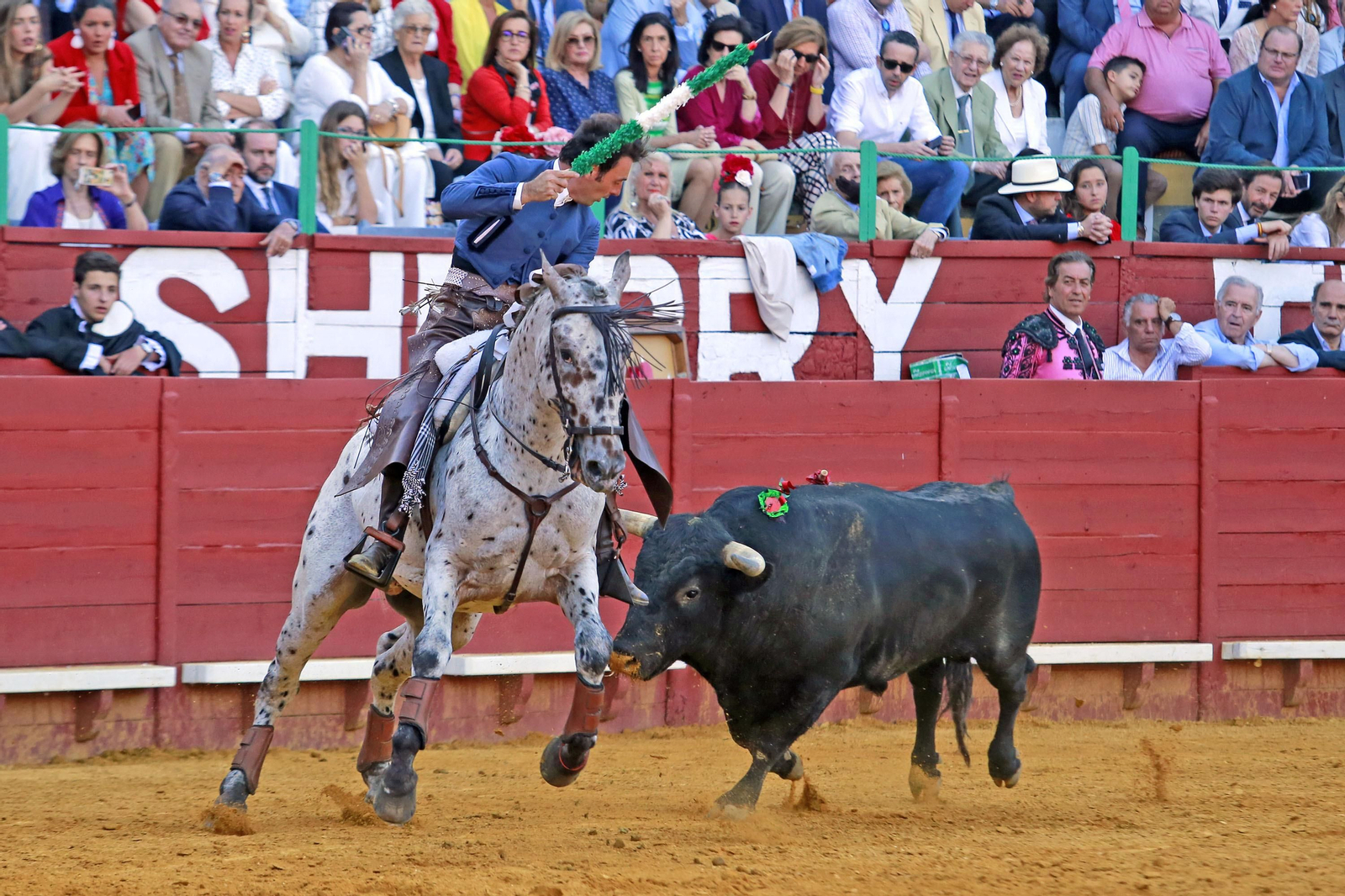 Corrida de Rejones en la plaza de Toros de Jerez