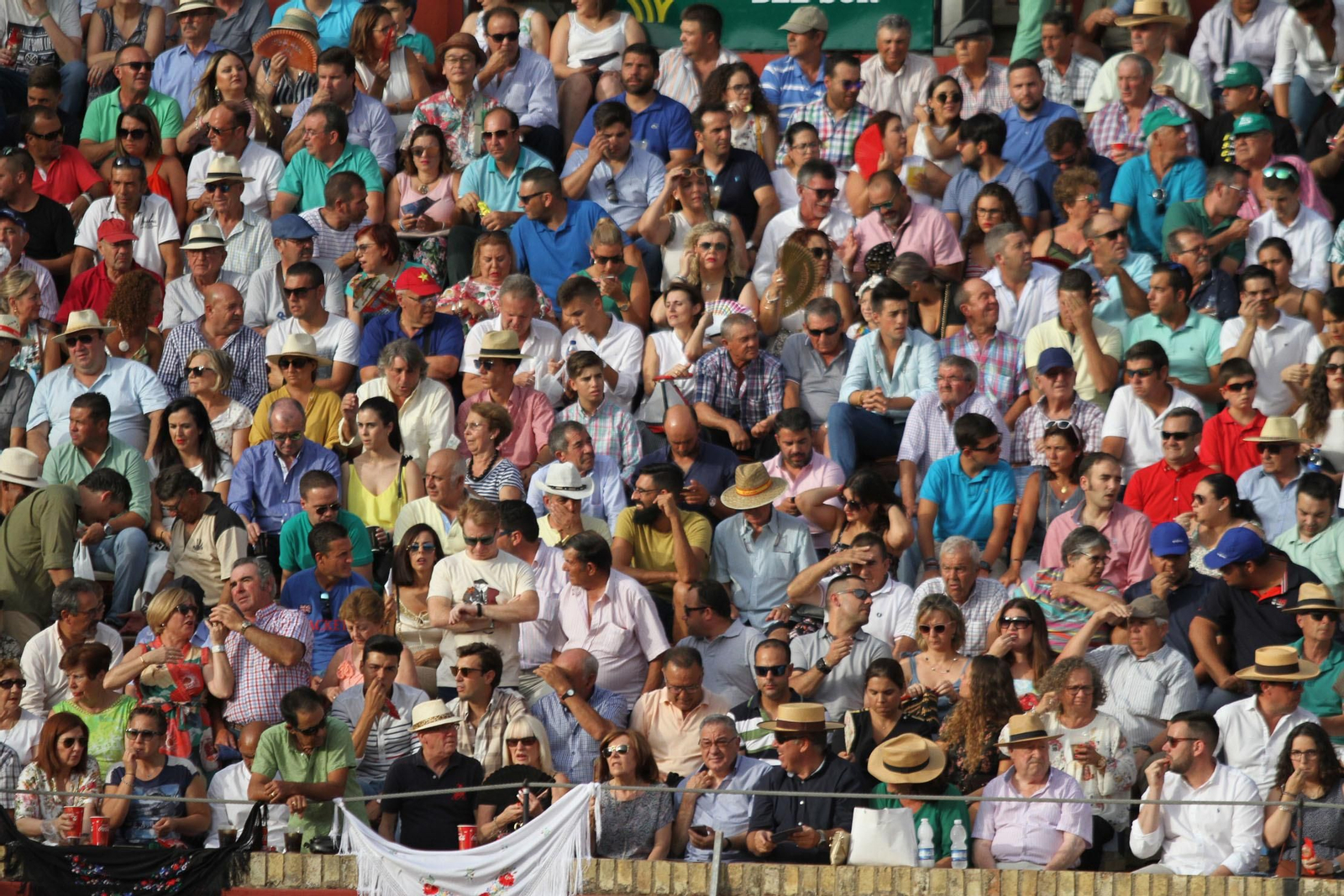 Festejo de Rejones en el coso de La Merced por Colombinas.