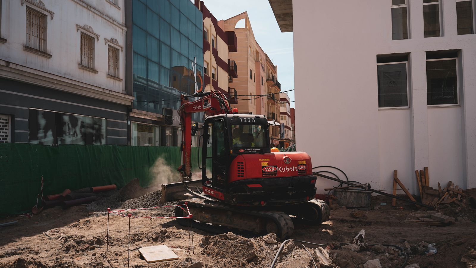 Un paseo por el centro de la Linea de la concepción, en imágenes.