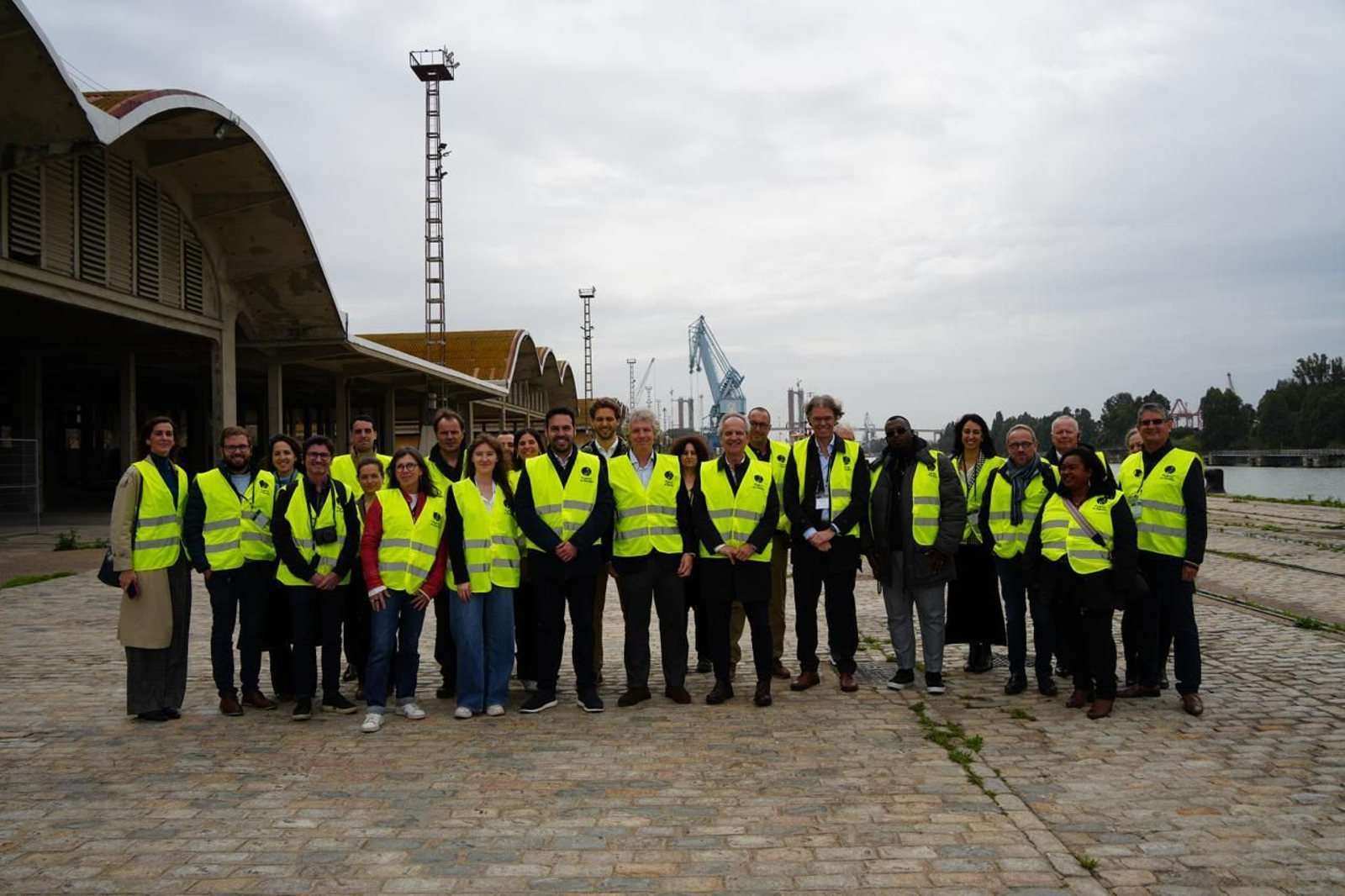 La dirección del Puerto de Sevilla con otros miembros de la red mundial de ciudades portuarias