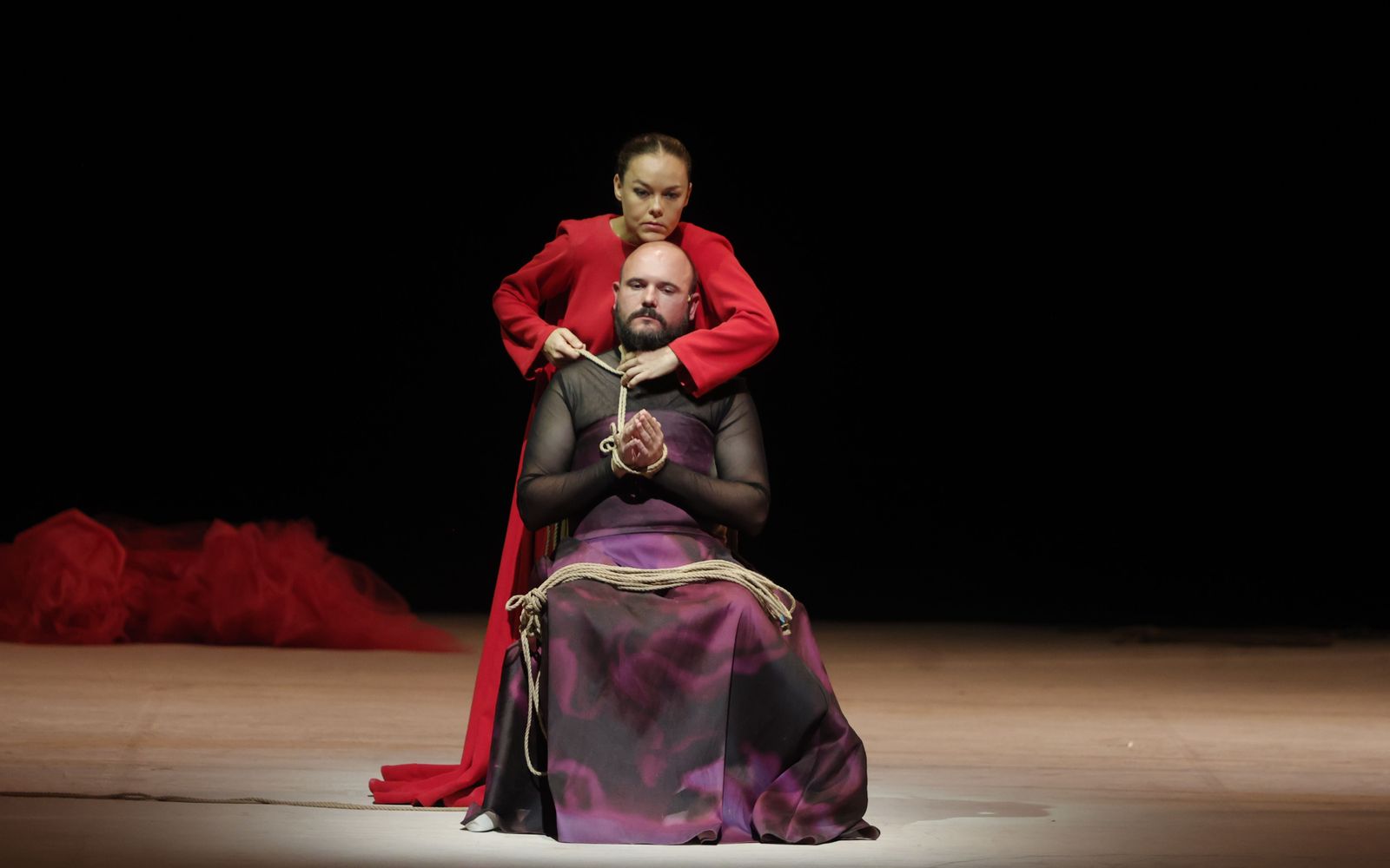 Las imágenes del espectáculo de Rocío Molina en la Bienal