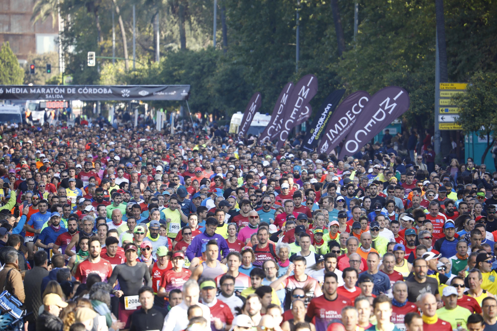 Las imágenes de la salida de la 36 Media Maratón de Córdoba