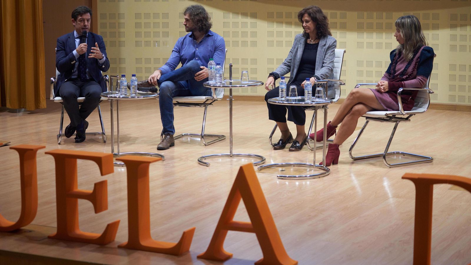 La mesa .Salud Física: Nutrición y ejercicio físico'.