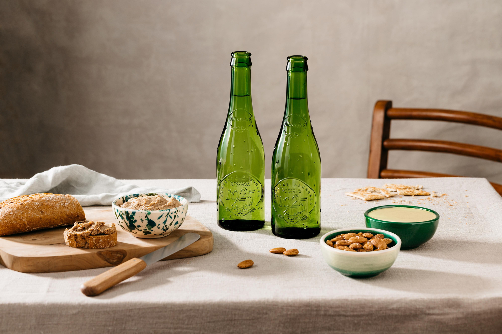 Cuencos diseñados por los alfareros Ivanros para Cervezas Alhambra