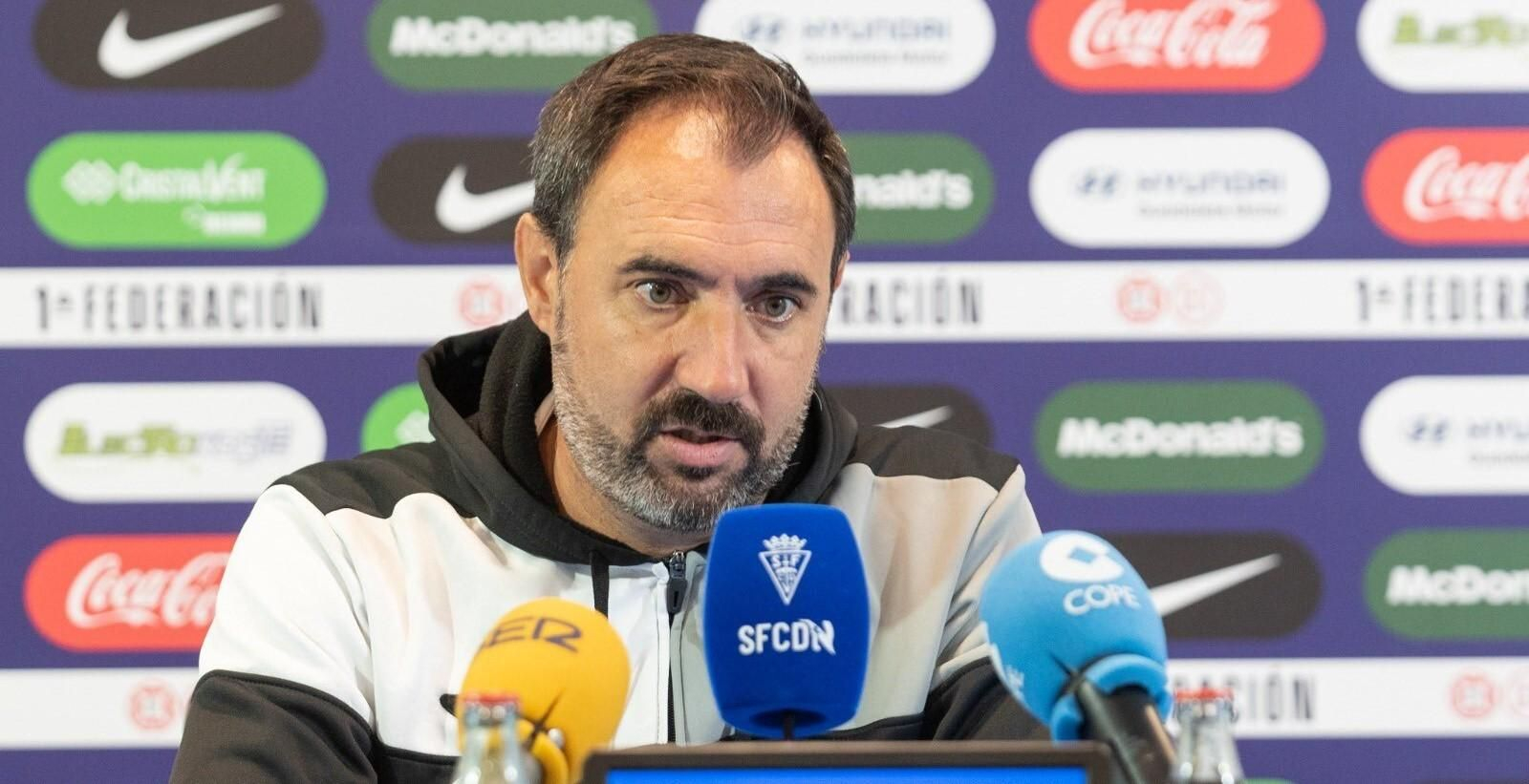 Juanma Barrero, entrenador del Atlético Baleares. Juanma Barrero, entrenador del Atlético Baleares.