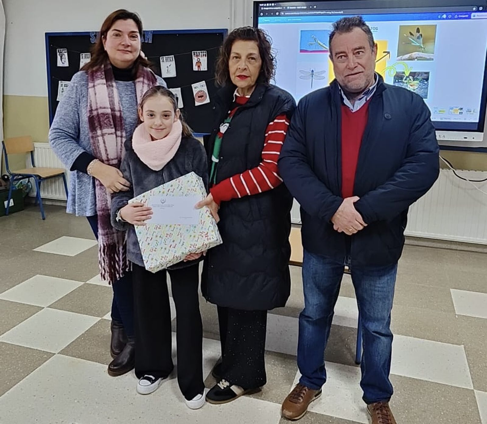 La alumna reconocida por su postal navideña.