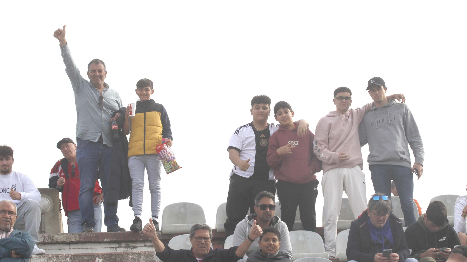 Búscate en el Algeciras CF  - Linares de Primera Federación