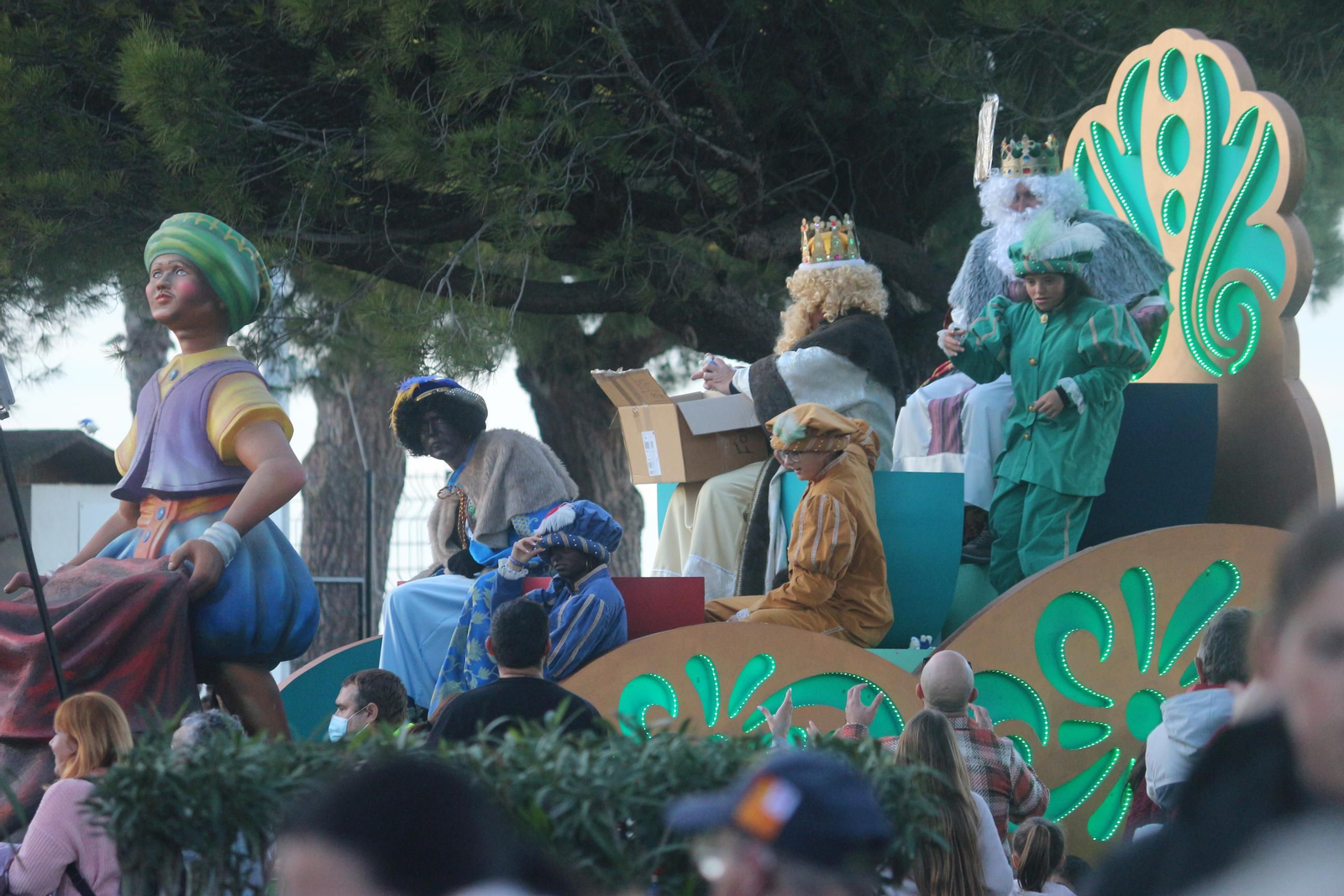 Así ha vivido el Río San Pedro su  original 'Cabalgata de la Ilusión'