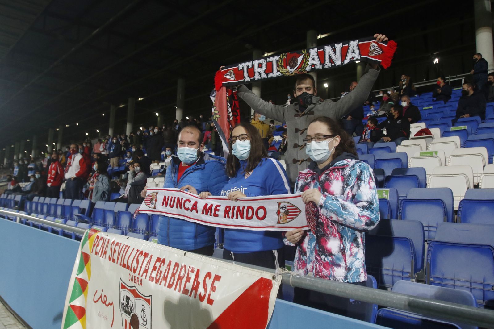 Las imágenes de la histórica visita del Sevilla FC al Ciudad de Lucena
