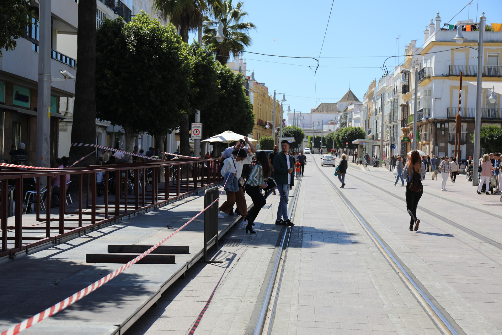 Las imágenes del montaje de la Carrera Oficial de la Semana Santa de San Fernando
