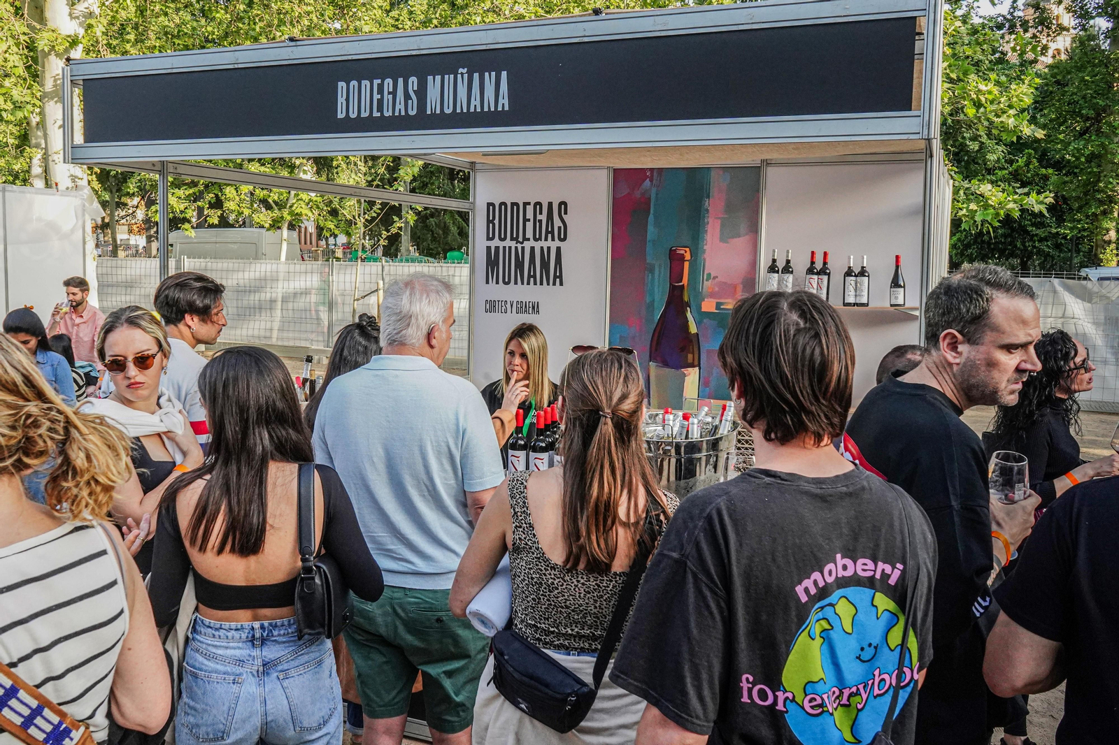 Encuéntrate en las fotos de la Feria del Vino