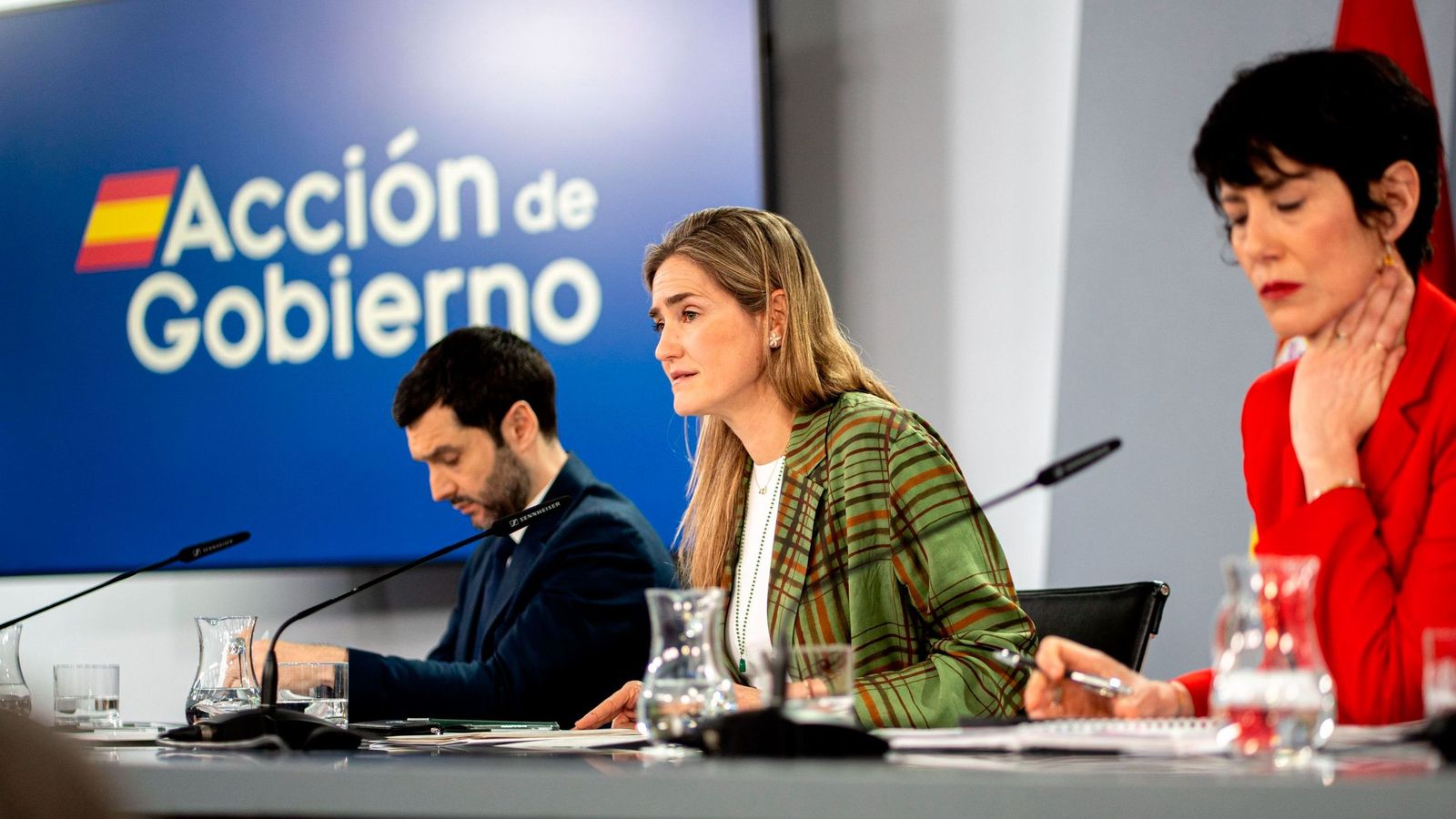 Bustindyd, Aagese y Saiz, tras el consejo de ministros del Gobierno de este martes.