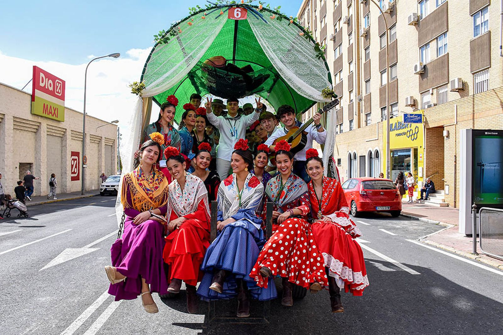 Imágenes de los carros de la Hermandad del Rocío de Huelva