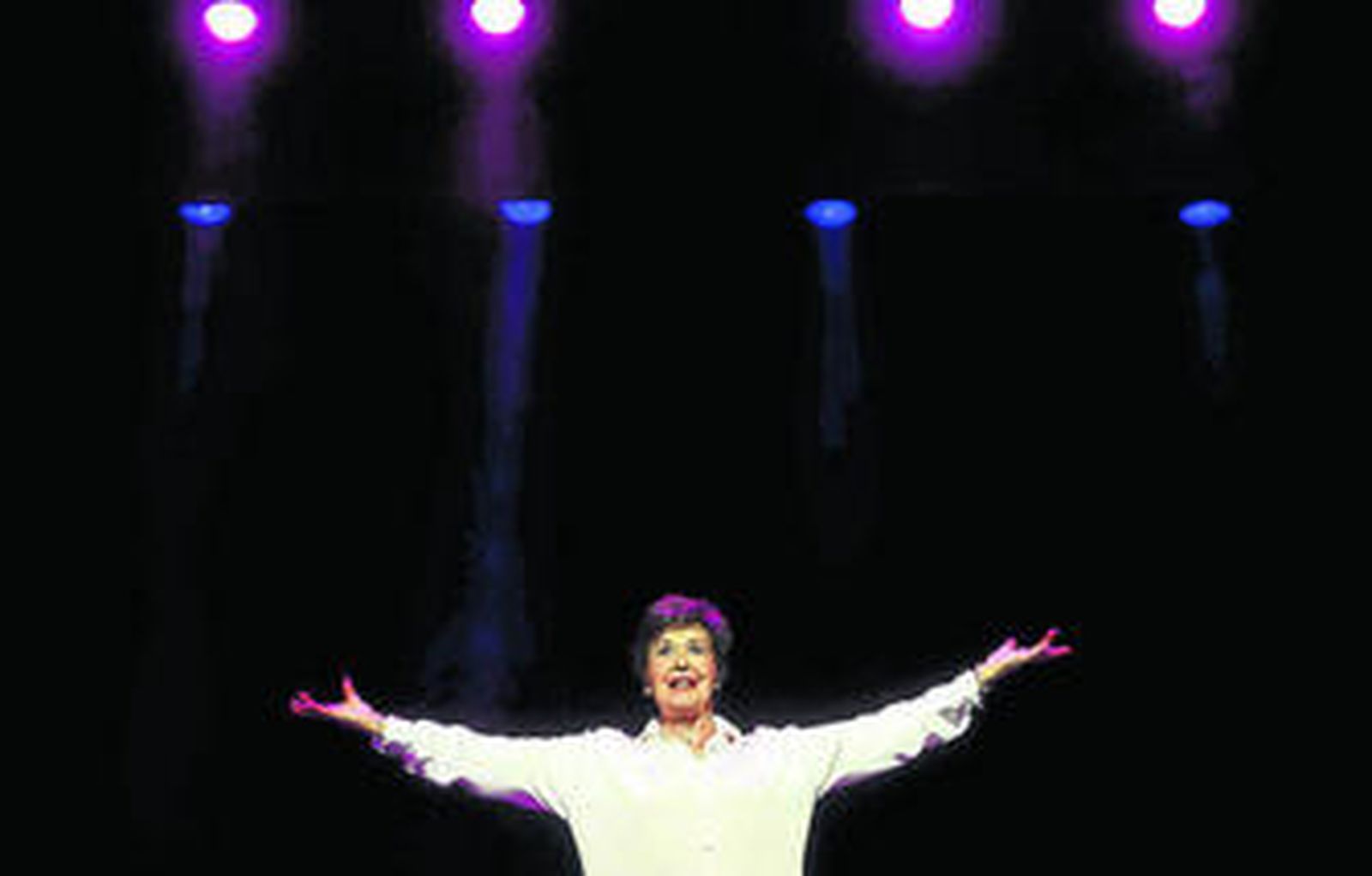 La actriz Concha Velasco, en su espectáculo 'Yo lo que quiero es bailar'.