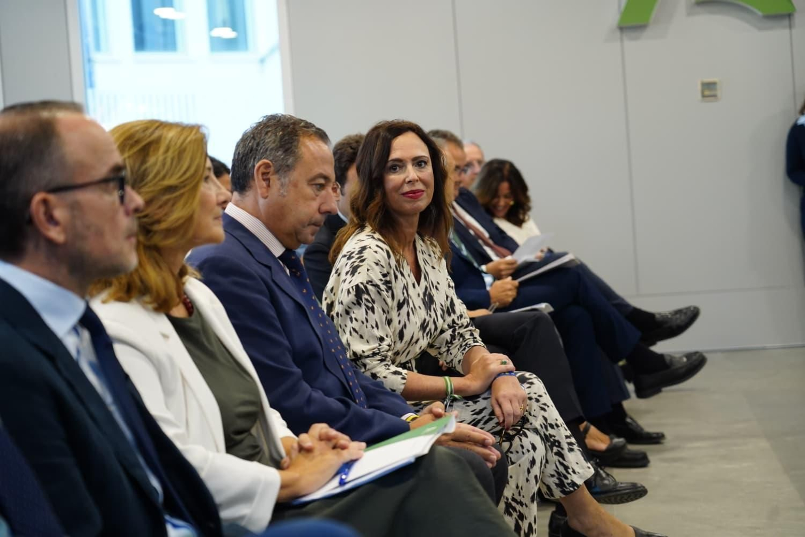 La consejera de Fomento y Vivienda, Rocío Díaz, durante la presentación de la Bolsa de Suelo para Vivienda Asequible.