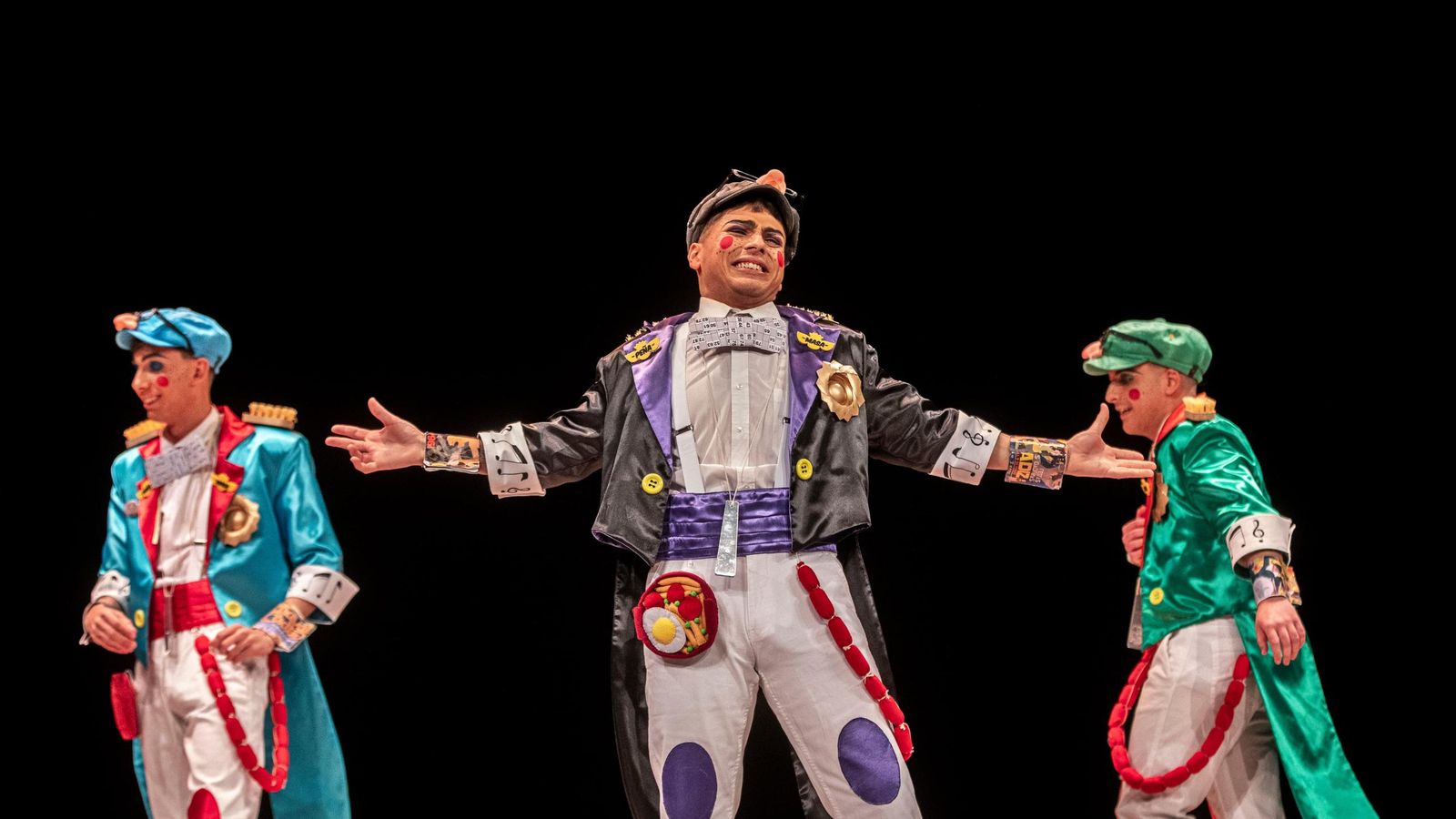 Búscate entre las mejores imágenes de la décima sesión de preliminares del COAC 2025