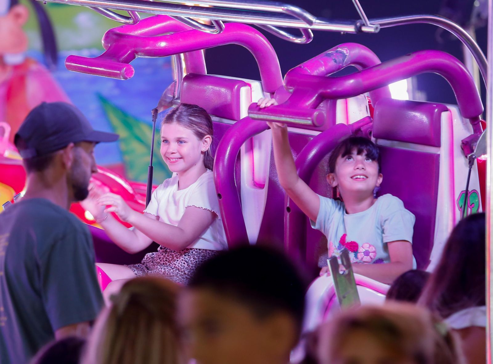 Búscate en las fotos del jueves en la Feria de La Línea