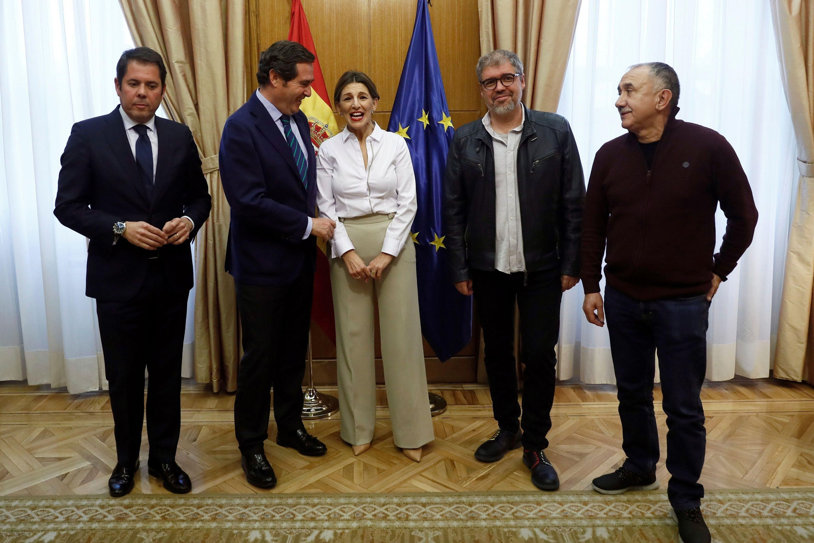 La ministra de Trabajo, en una reunión con los agentes sociales el pasado 23 de enero