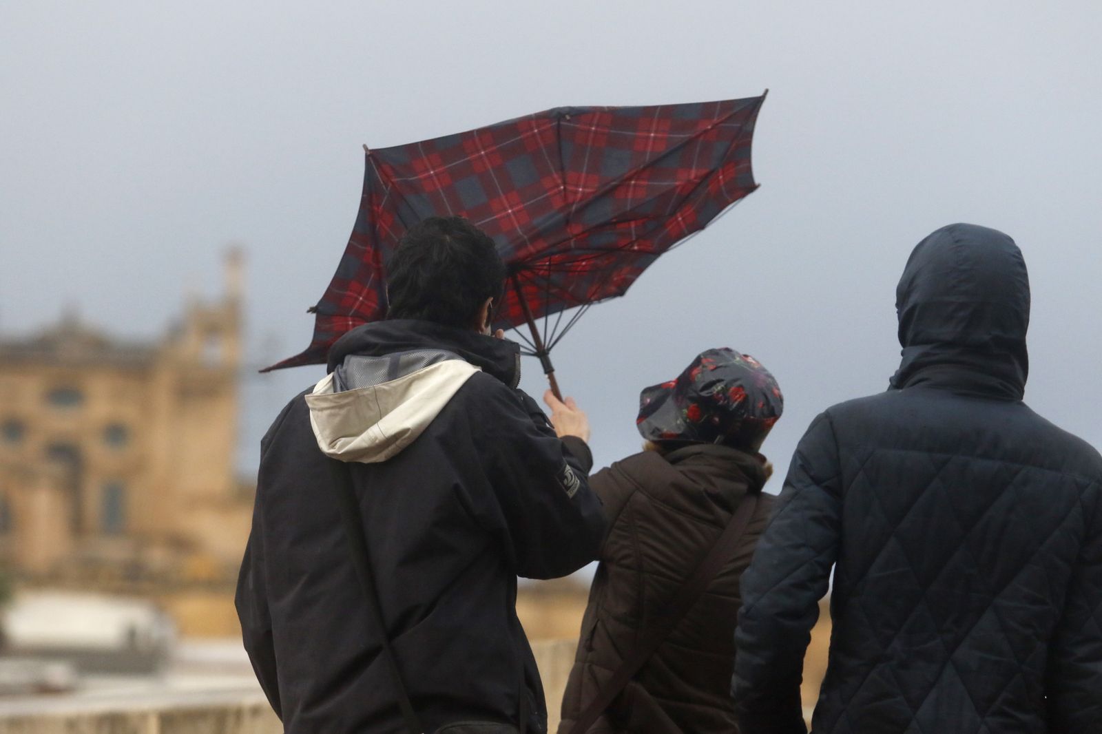 Un día de Navidad en Córdoba pasado por agua, en fotografías