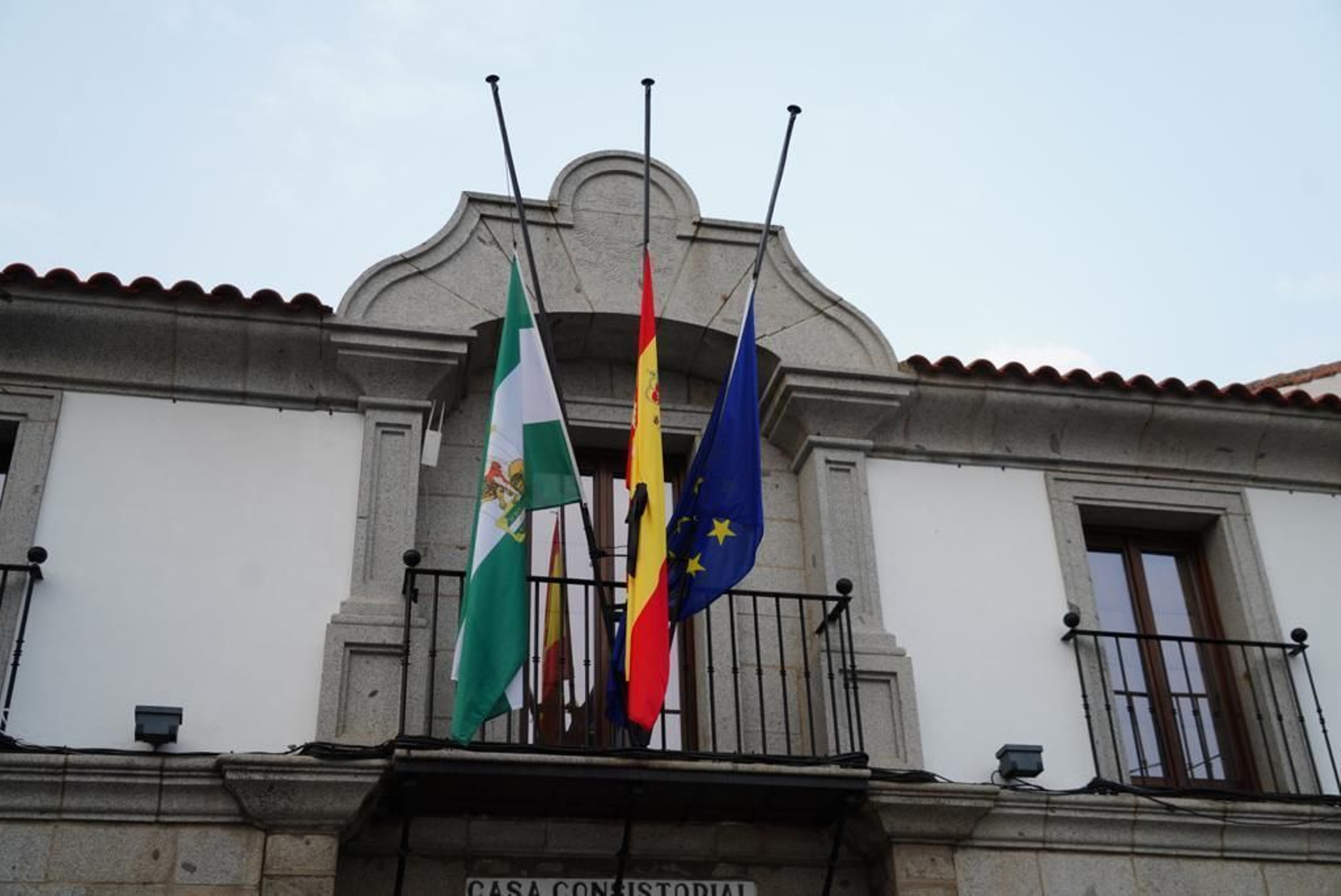 Concentración multitudinaria en Villanueva de Córdoba contra la violencia machista, en imágenes