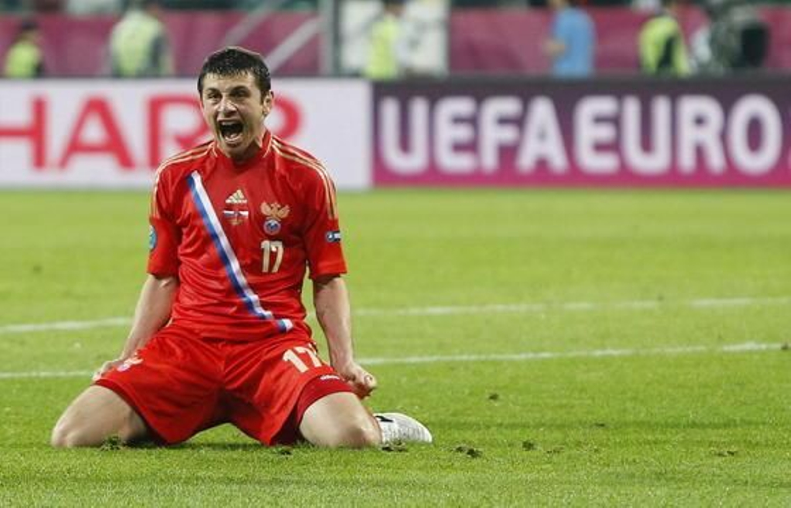 Rusia golea a la República Checa por 4-1 y se convierte en líder sólido del Grupo A.

Foto: EFE