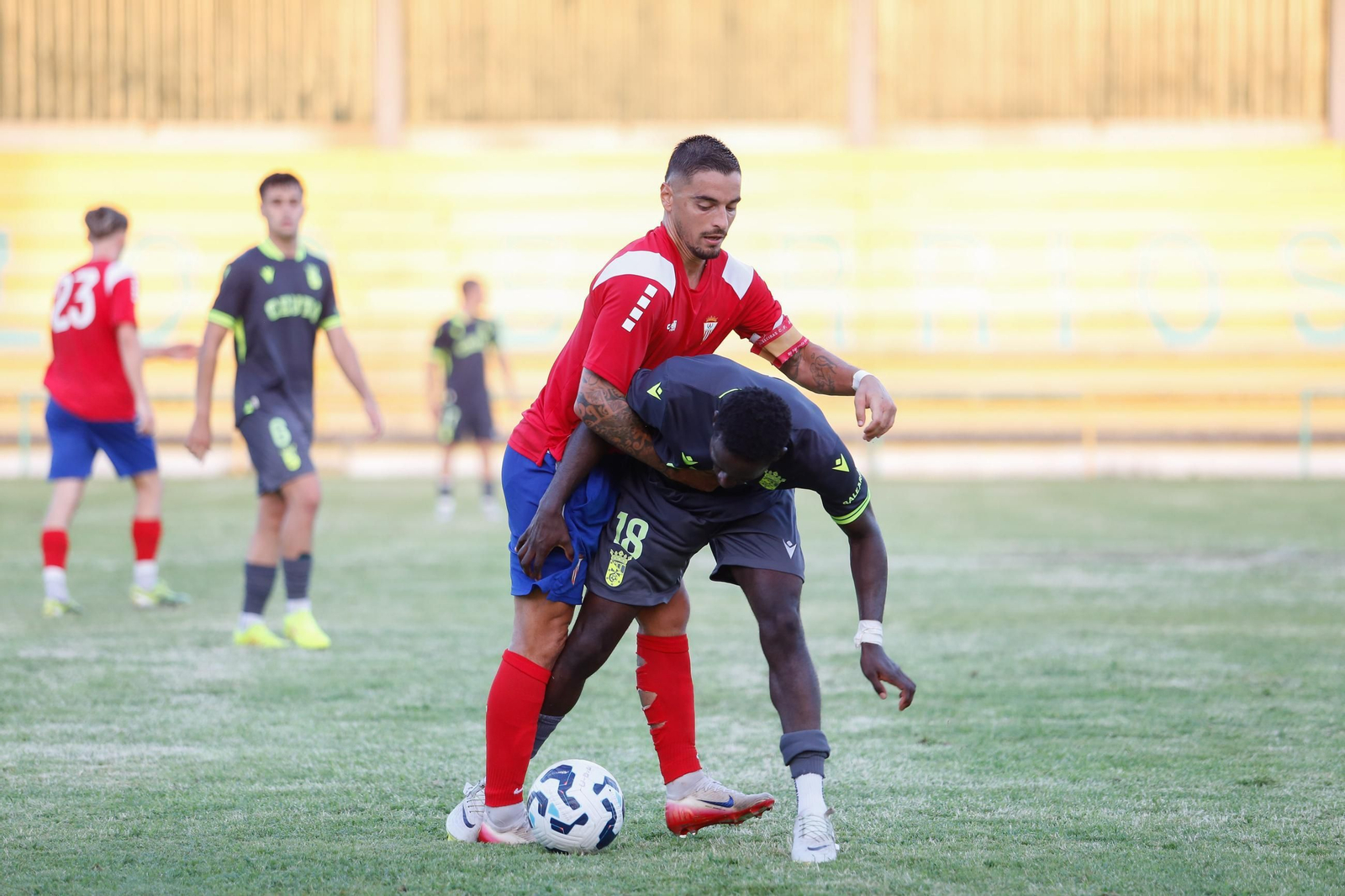 Las fotos del triangular en el estadio Carlos Piña de Los Barrios con el Algeciras CF y el Ceuta B