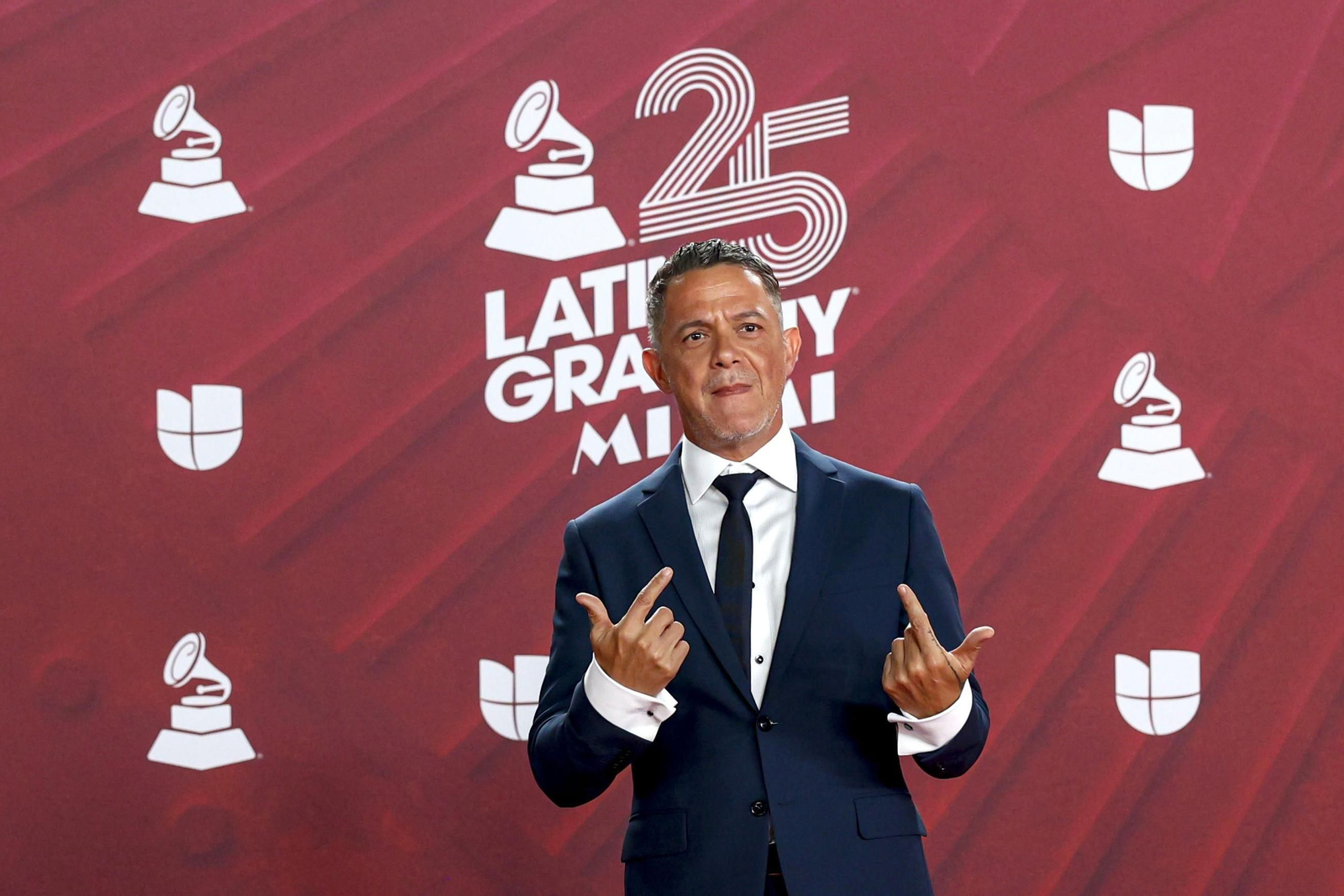 Todos los famosos, tendencias y curiosidades en la alfombra roja de la 25 edición de los Grammy Latinos