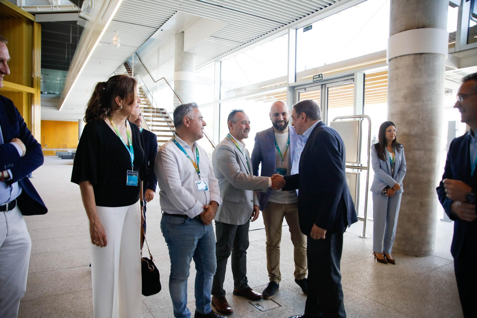 El ministro de Agricultura, Pesca y Alimentación, Luis Planas, visita el Centro Tecnológico Financiero del Grupo Cajamar en el Parque Científico-Tecnológico de Almería (PITA), en imágenes