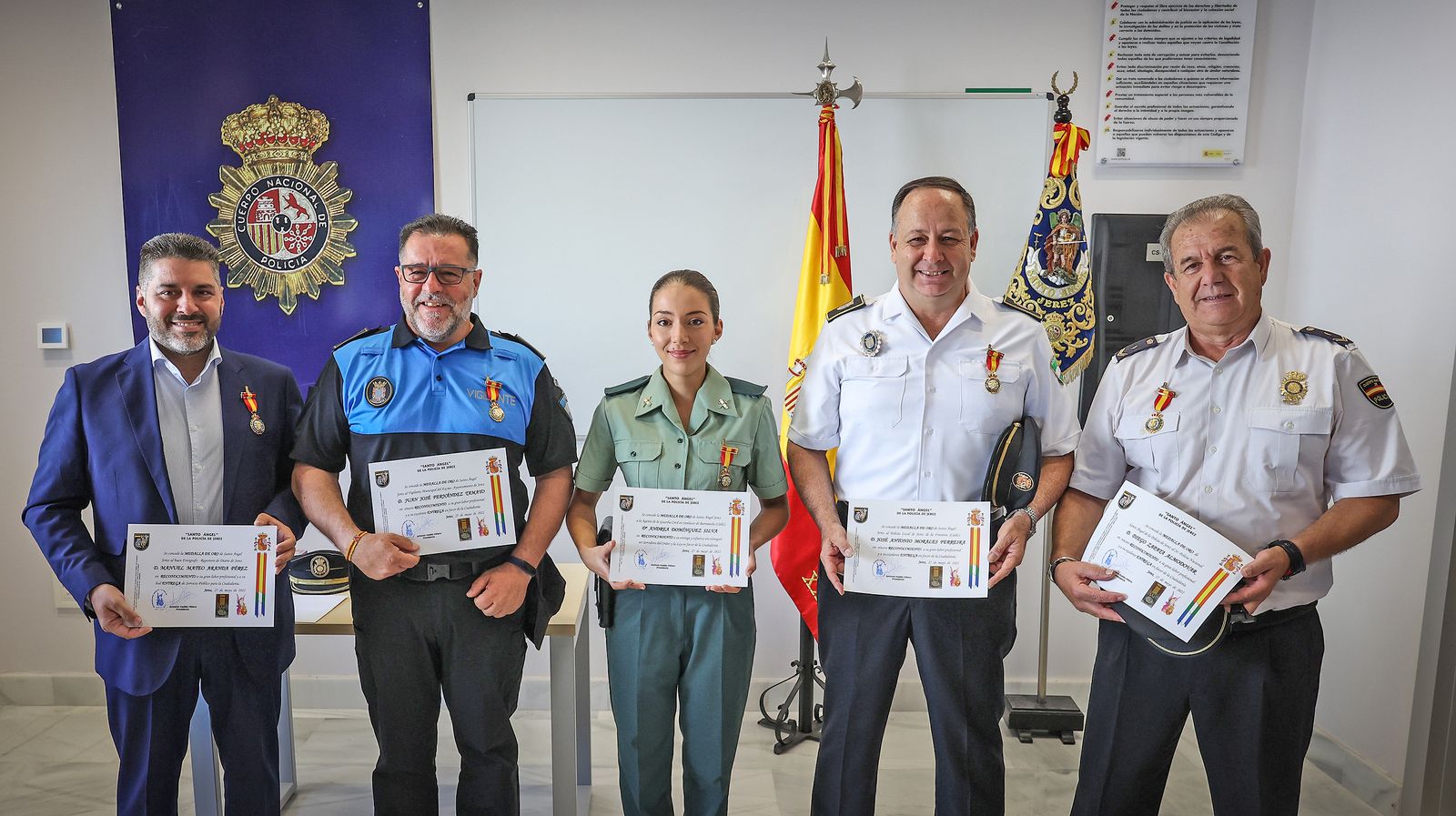 Imágenes de la entrega de las medallas de oro del Santo Ángel