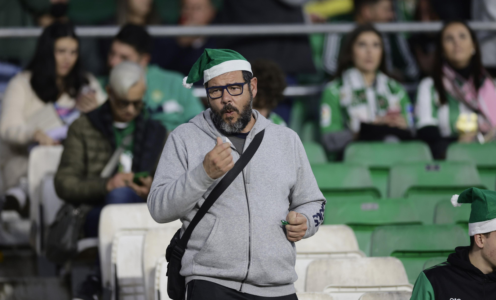 Búscate en las fotos del Betis-Bilbao