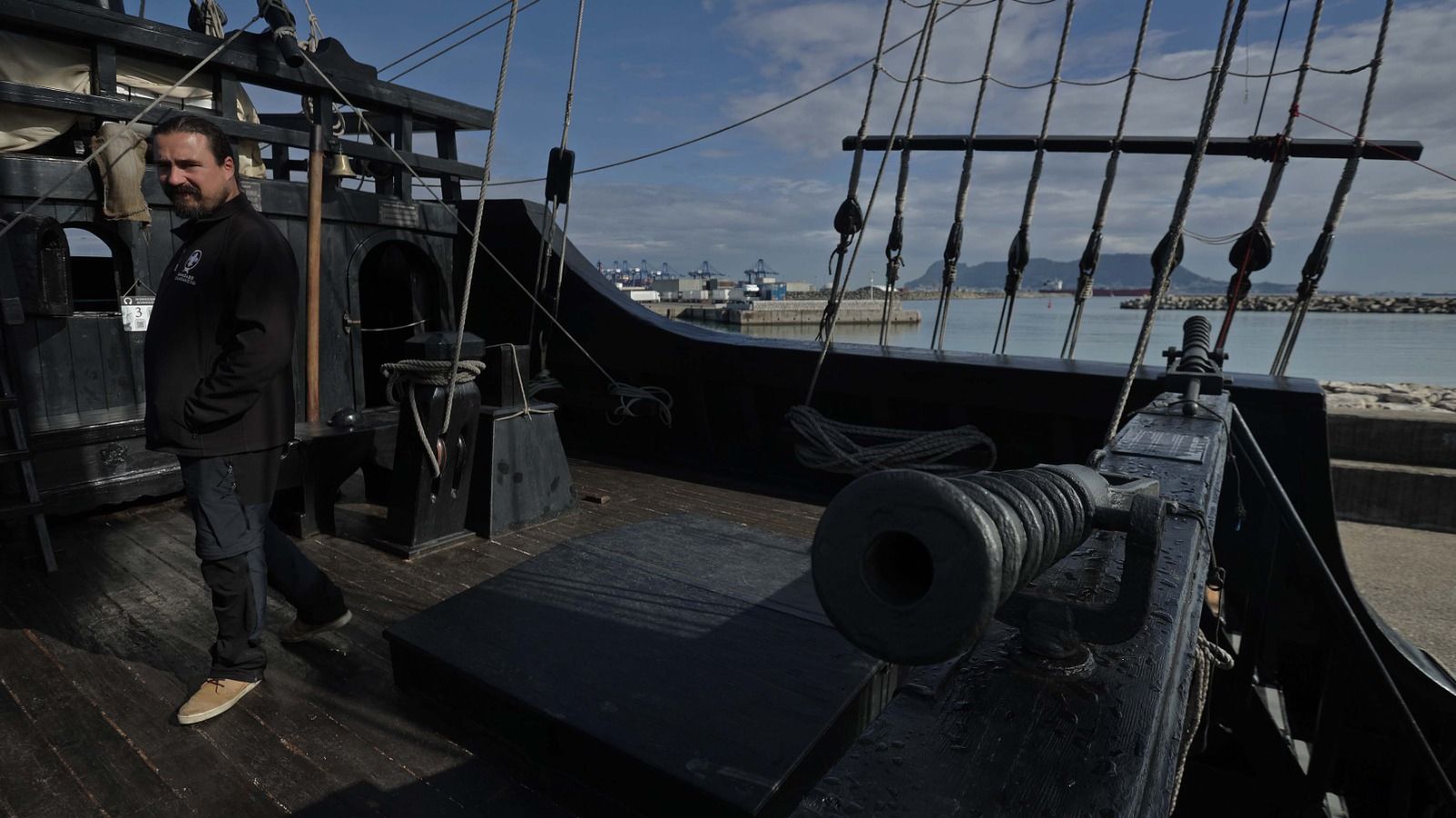 Réplica a escala del barco con el que Juan Sebastián Elcano dio la primera vuelta al mundo.
